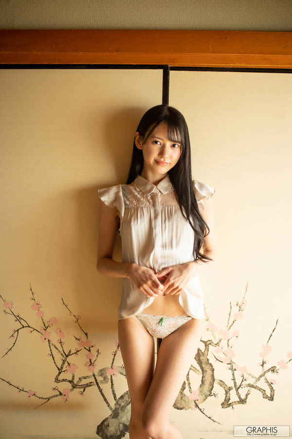 凉森れむ,艾薇界的特别人物-八凡集